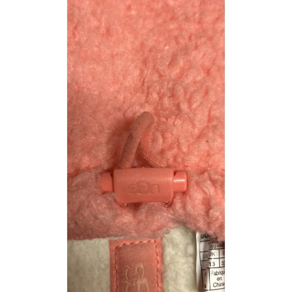 UGG Plushy Slippers Shearling Slip On Loafers Kids Size 1 EU 32.5 Coral Adjustbl